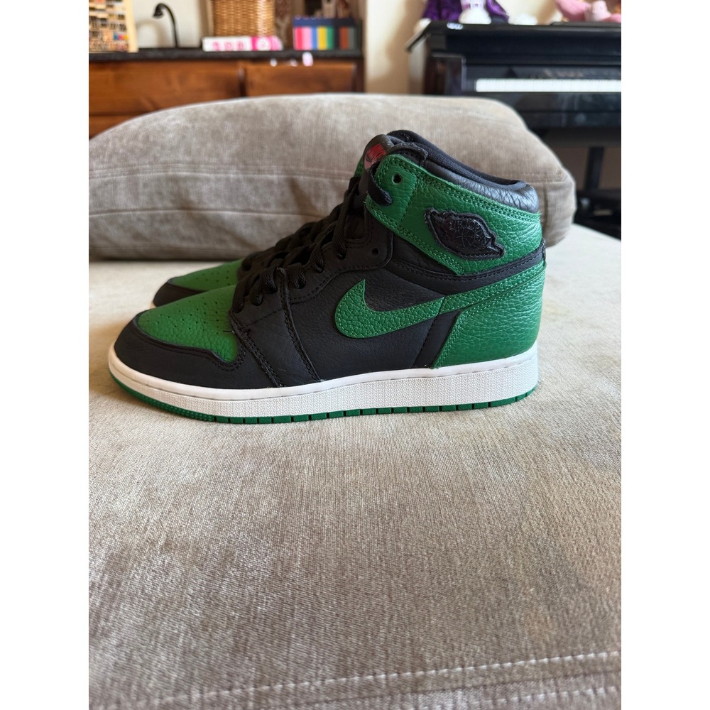 Air Jordan 1 Retro High OG Pine Green 2.0 GS 575441-030 Kids Size 6Y Womens 7.5 - Picture 5 of 8